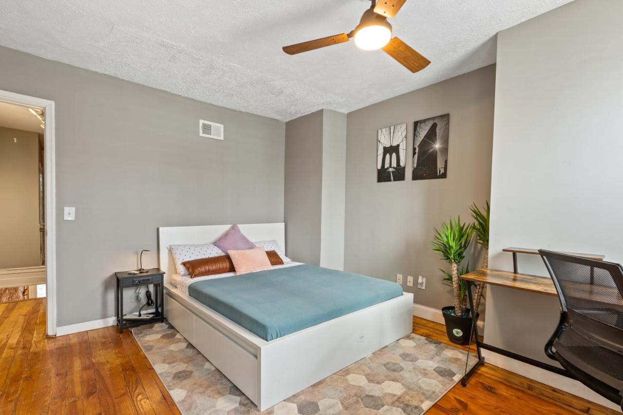Pristine Townhouse With Rooftop Deck Near Canton! Baltimore Exterior foto